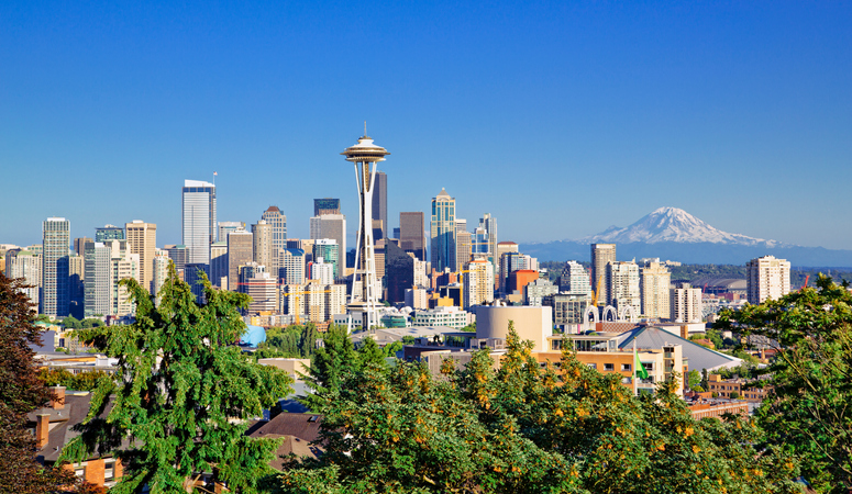 Seattle skyline and Mt Rainier on a clear day